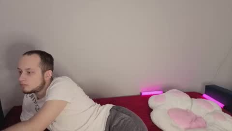 Rina and Max online show from 02-19-26, 09:05