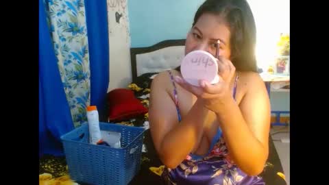 pearlaofasia21 online show from 11-20-25, 10:04