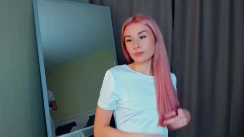 Emma online show from 12-05-25, 06:22