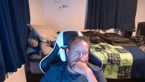 pecker40 online show from 12-28-24, 10:02