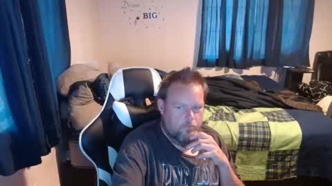 pecker40 online show from 12-29-24, 04:40