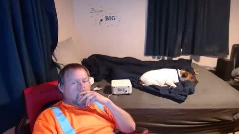 pecker40 online show from 12-13-25, 10:37