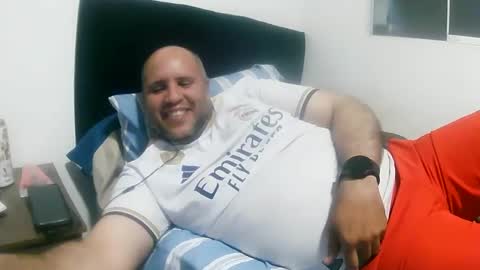 Snapshot of pedrofalfan chatting on 10-08-25, 03:37 Pedro online show from 10-08-25, 03:37