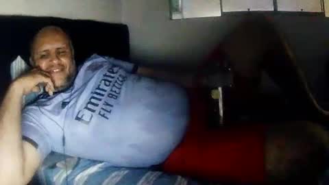 Snapshot of pedrofalfan chatting on 10-29-25, 03:20 Pedro online show from 10-29-25, 03:20