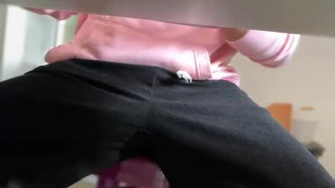 Snapshot of pedroserrano2000 chatting on 10-20-25, 09:10 PedrOO OO online show from 10-20-25, 09:10