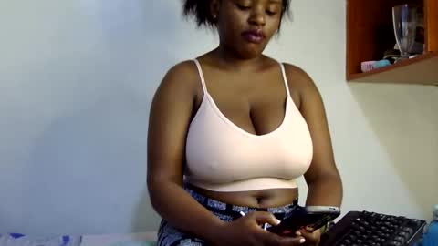 Snapshot of peekyshams chatting on 09-10-25, 05:40 peekyshams online show from 09-10-25, 05:40