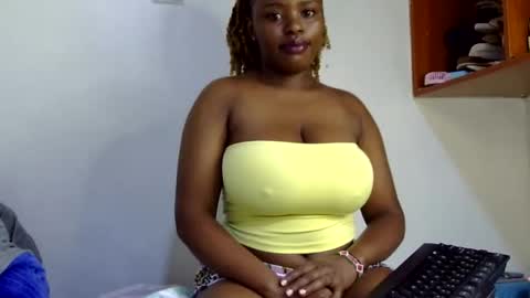 Snapshot of peekyshams chatting on 09-13-25, 08:14 peekyshams online show from 09-13-25, 08:14