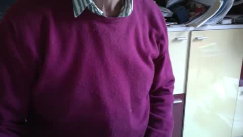 Snapshot of pegaso1000 chatting on 12-18-24, 02:17 pegaso1000 online show from 12-18-24, 02:17