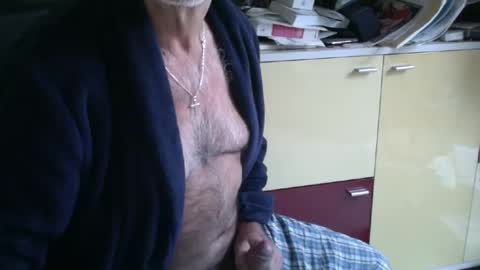 Snapshot of pegaso1000 chatting on 01-05-25, 10:21 pegaso1000 online show from 01-05-25, 10:21