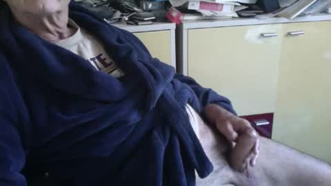 Snapshot of pegaso1000 chatting on 09-30-25, 07:57 pegaso1000 online show from 09-30-25, 07:57