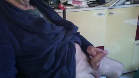 Snapshot of pegaso1000 chatting on 10-03-25, 08:00 pegaso1000 online show from 10-03-25, 08:00