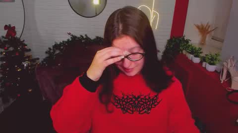 Hi  Im Peneloppa online show from 12-22-25, 01:02