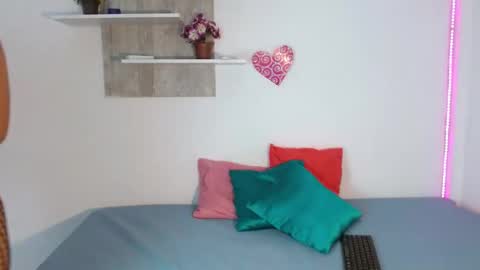 Snapshot of penny_lovee1 chatting on 12-02-24, 12:18 penny online show from 12-02-24, 12:18