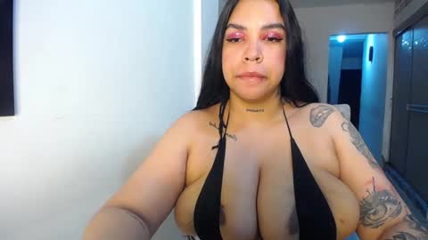 Snapshot of pennyomelons chatting on 09-15-25, 11:21 My onlyfans   online show from 09-15-25, 11:21