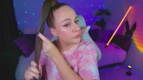 Dia  online show from 11-09-25, 12:03