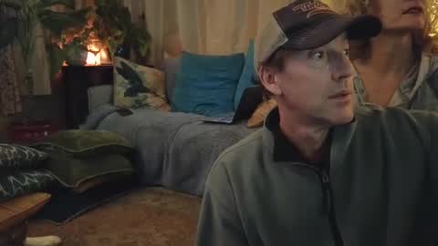 Snapshot of peppermintdusty chatting on 12-06-24, 04:25 Peppermint and Dusty  online show from 12-06-24, 04:25