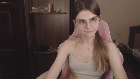 Farida online show from 12-18-24, 02:21