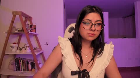 Sarah Ana Banana online show from 02-04-25, 01:45