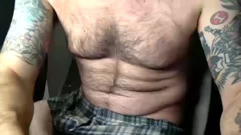 Snapshot of perfectfit1990 chatting on 10-10-25, 08:57 perfectfit1990 online show from 10-10-25, 08:57