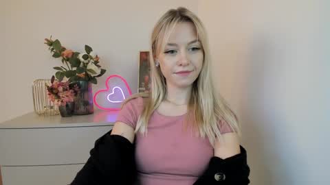 Cindy online show from 12-23-24, 09:27