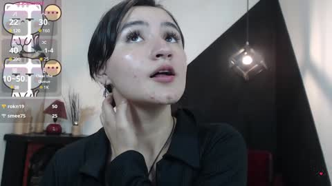 Snapshot of perla_campbell chatting on 12-12-24, 08:53 online show from 12-12-24, 08:53