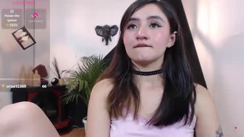 Snapshot of perla_campbell chatting on 02-03-25, 10:43 online show from 02-03-25, 10:43