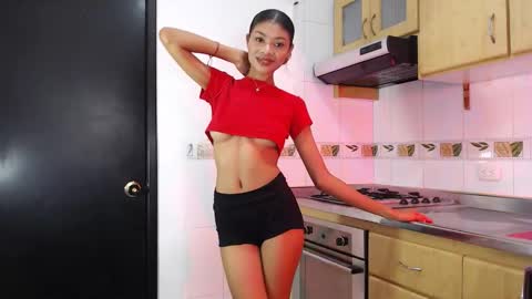 Snapshot of perla_st chatting on 10-30-25, 04:08 Perla online show from 10-30-25, 04:08