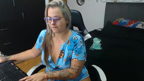 goloza online show from 10-20-25, 03:40