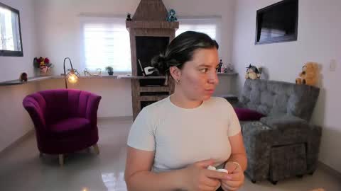 Marie online show from 03-11-25, 03:56