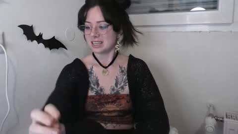 Persephone online show from 12-05-25, 08:23