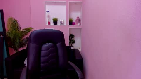 horror flying on the wings of the night.... online show from 12-13-25, 08:58