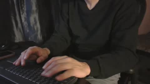 Lalo   x peruvianevil  ig peruvianevil  online show from 02-06-26, 05:23