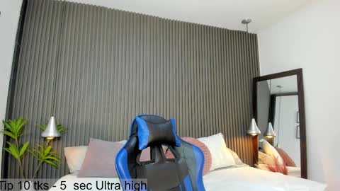 Lizza online show from 04-04-26, 02:54