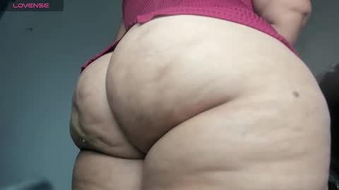 Snapshot of pervertt_mommy chatting on 11-03-25, 08:48 Alexandra online show from 11-03-25, 08:48