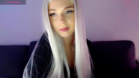 Isabella online show from 12-29-24, 01:28