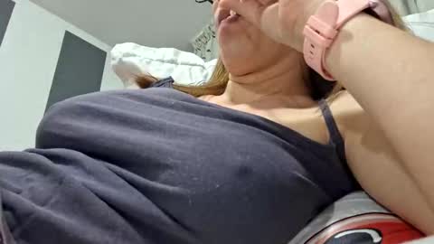 Lisa -  online show from 02-25-25, 06:20