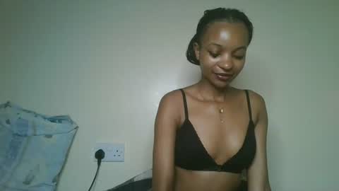 Snapshot of petal_palette chatting on 06-28-26, 07:25 Lolly online show from 06-28-26, 07:25