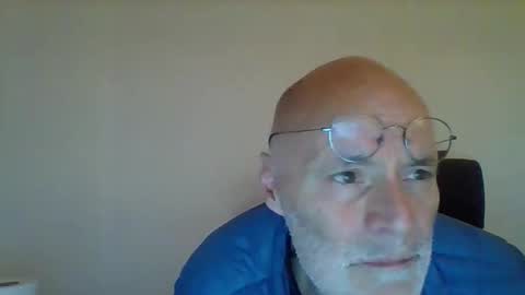 Snapshot of peter19599 chatting on 09-10-25, 11:16 peter19599 online show from 09-10-25, 11:16