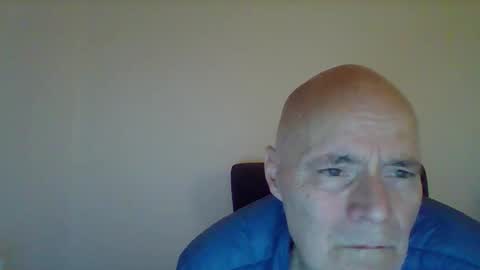 Snapshot of peter19599 chatting on 10-30-25, 12:23 peter19599 online show from 10-30-25, 12:23