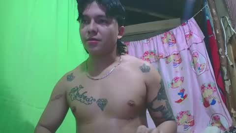 Snapshot of peteresmitd17 chatting on 12-17-25, 04:51 peteresmitd17 online show from 12-17-25, 04:51