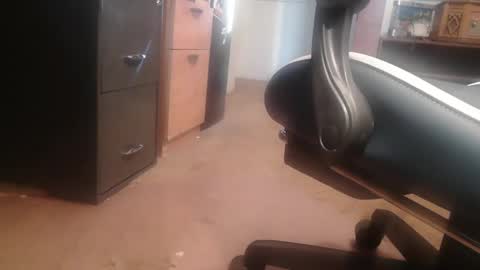 peterinohio57 online show from 11-29-25, 01:58