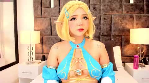 Snapshot of petit_rosseowo chatting on 02-10-25, 08:00 Im Rosse but u can call me Rossie or Rosita . online show from 02-10-25, 08:00