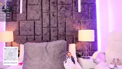 Snapshot of petit_rosseowo chatting on 02-20-25, 09:42 Im Rosse but u can call me Rossie or Rosita . online show from 02-20-25, 09:42