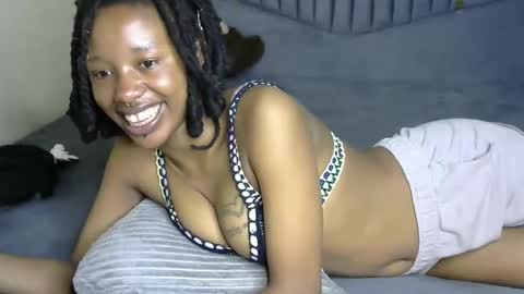 petite_byb online show from 01-18-26, 07:12