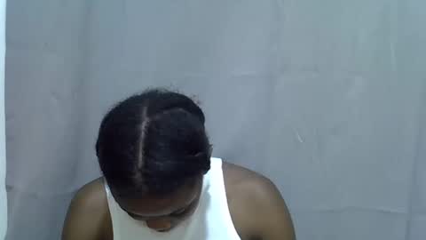 petite_melan online show from 10-02-25, 07:43