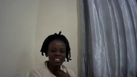petite_melan online show from 10-17-25, 04:48