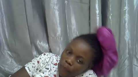 petite_melan online show from 10-20-25, 07:14