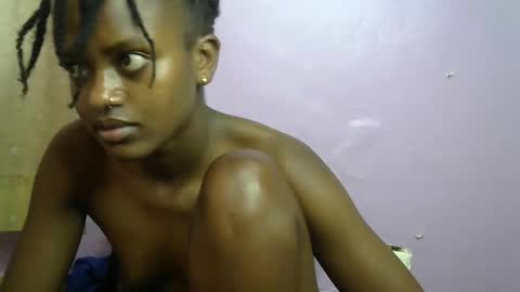 petite_star2 online show from 10-23-25, 10:25