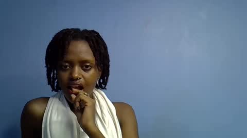 petite_star2 online show from 02-20-26, 10:54