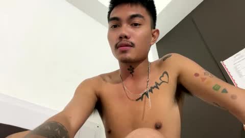 Snapshot of petiteasianx chatting on 12-16-24, 09:24 Vrin online show from 12-16-24, 09:24